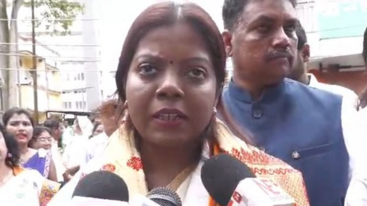 Congress candidate Roselina Tirkey files nomination from Kaziranga parliamentary constituency